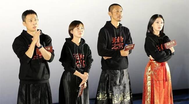 演员肖恩惹来争议,声称儿子24小时开着手机,怕他天天在国外闯祸