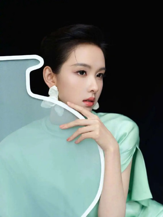 《高山下的花环》：九连作战前喝五粮液而非茅台，背后藏着时代真相